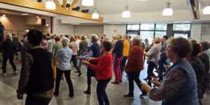 Lire la suite à propos de l’article Danse en ligne sur le secteur